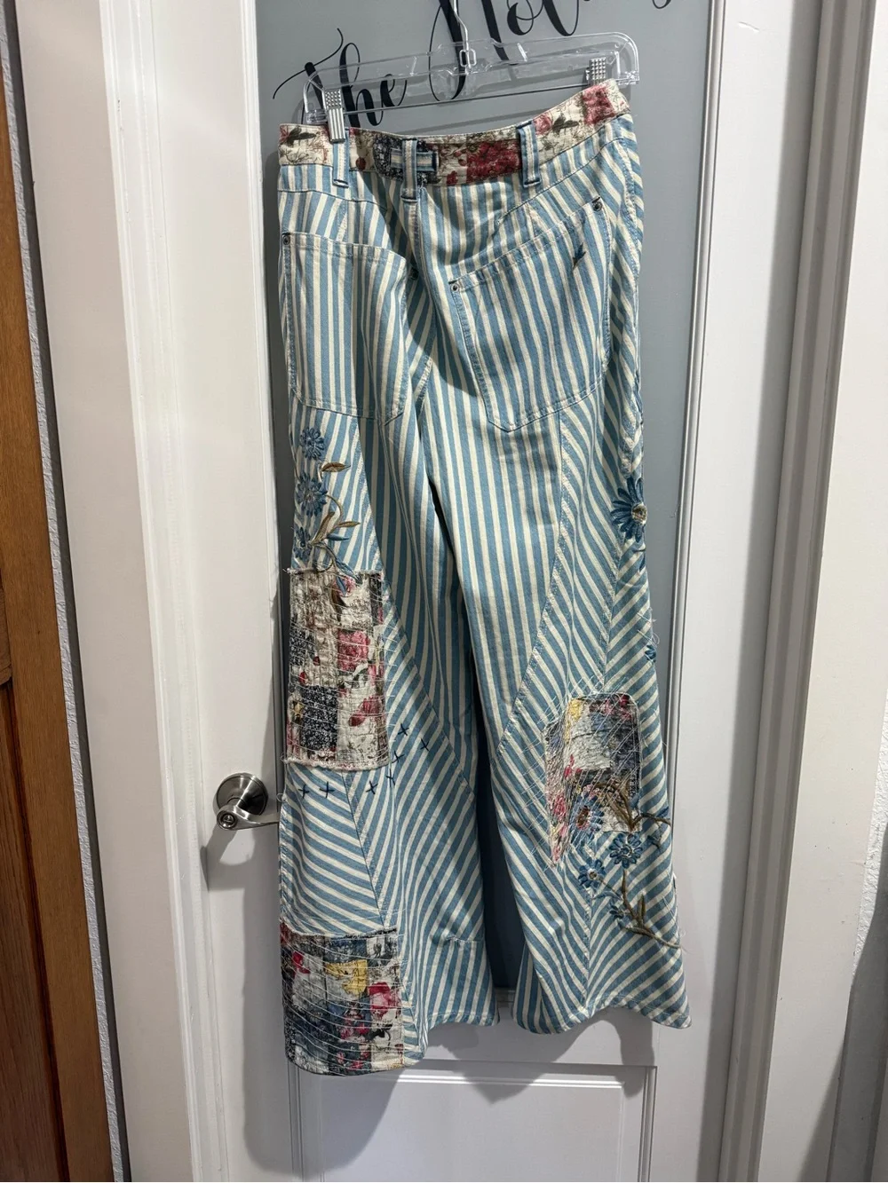 Free People Runyon Patched Craft Pants.  Size 4 Boho Style Bohemian NEW NWT